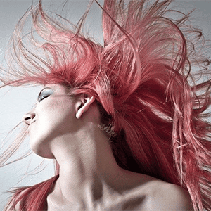 Person with a styled haircut – Audio lesson on French vocabulary for hair, cuts, and colors