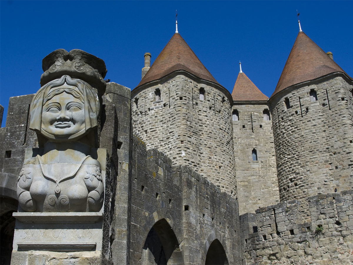 French post Carcassonne
