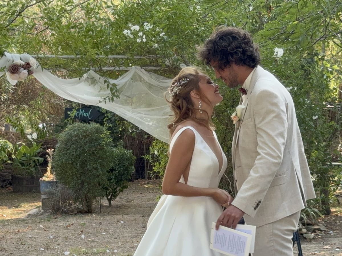 Happy bride and groom at a French wedding – Vocabulary for marriage and civil unions in France