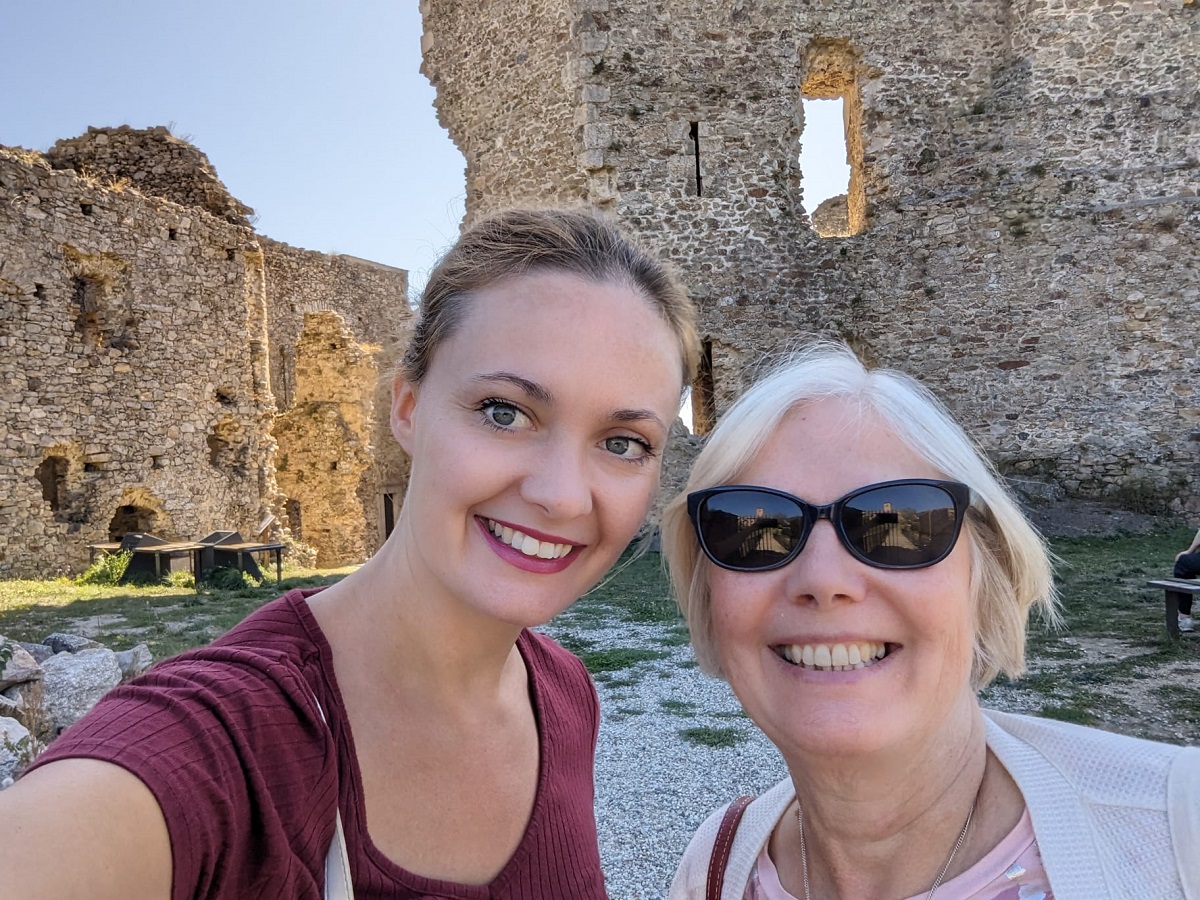 French post : Discovering the hidden treasure of Saissac